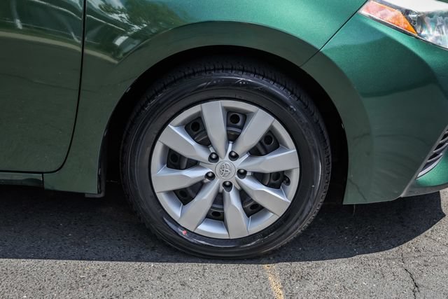 Used 2015 Toyota Corolla LE FWD image 7
