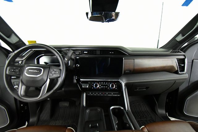 Used 2024 GMC Sierra 3500 Denali Ultimate image 18