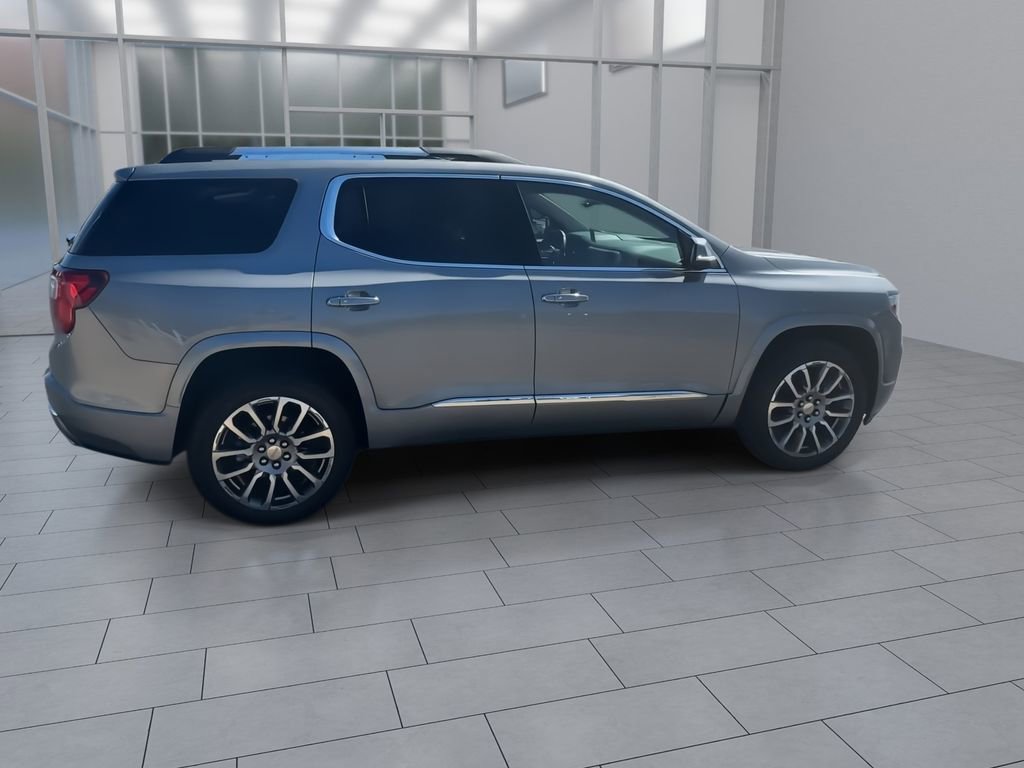 Used 2023 GMC Acadia Denali w/ Denali Ultimate Package AWD/4WD image 10
