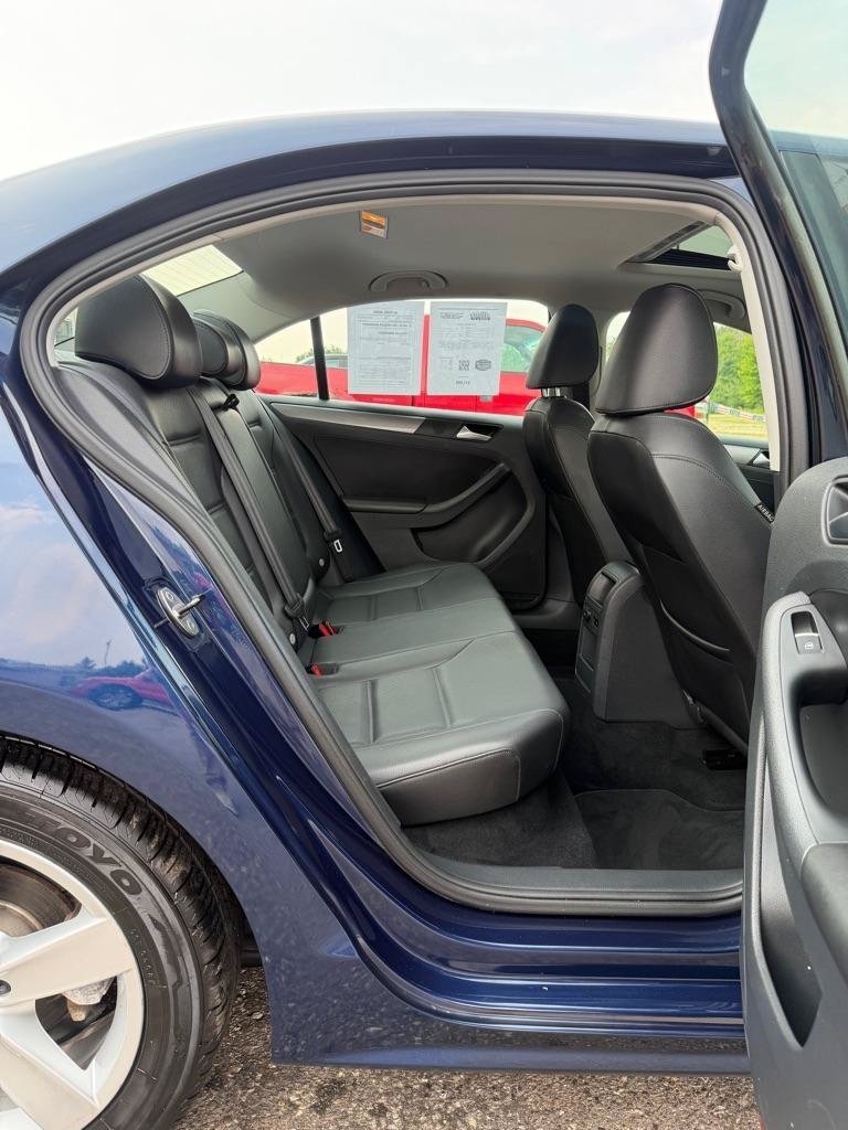 Used 2014 Volkswagen Jetta TDI FWD image 19