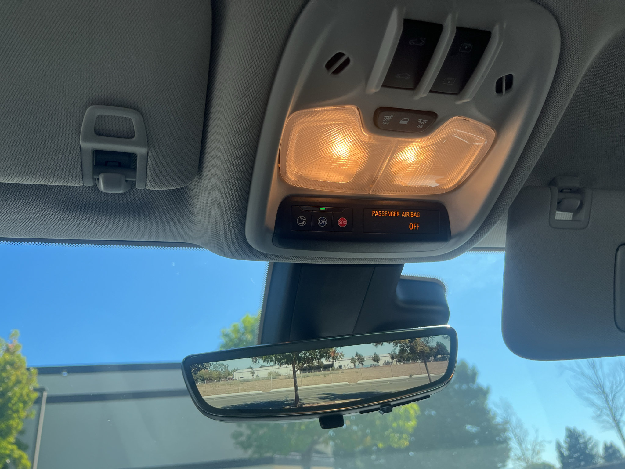 Used 2023 Chevrolet Bolt EUV Premier w/ Sun & Sound Package FWD image 29