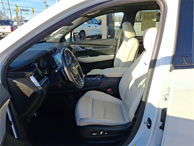 Certified 2023 Cadillac XT6 Sport w/ Technology Package image 10