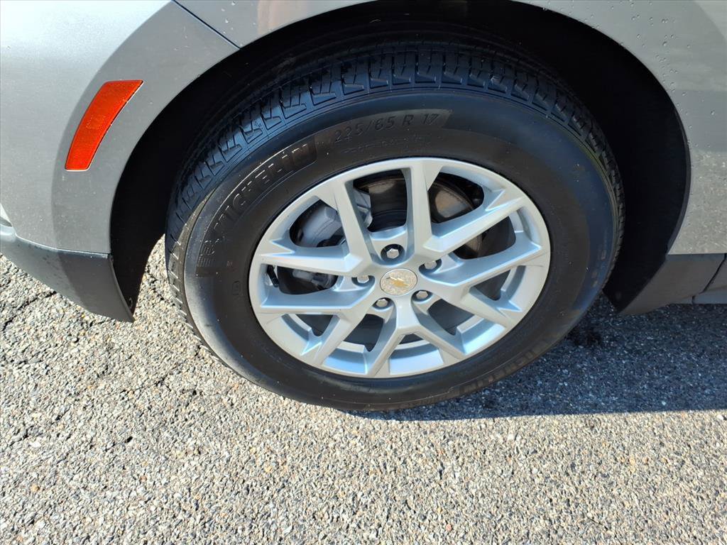 Used 2024 Chevrolet Equinox LT FWD image 10