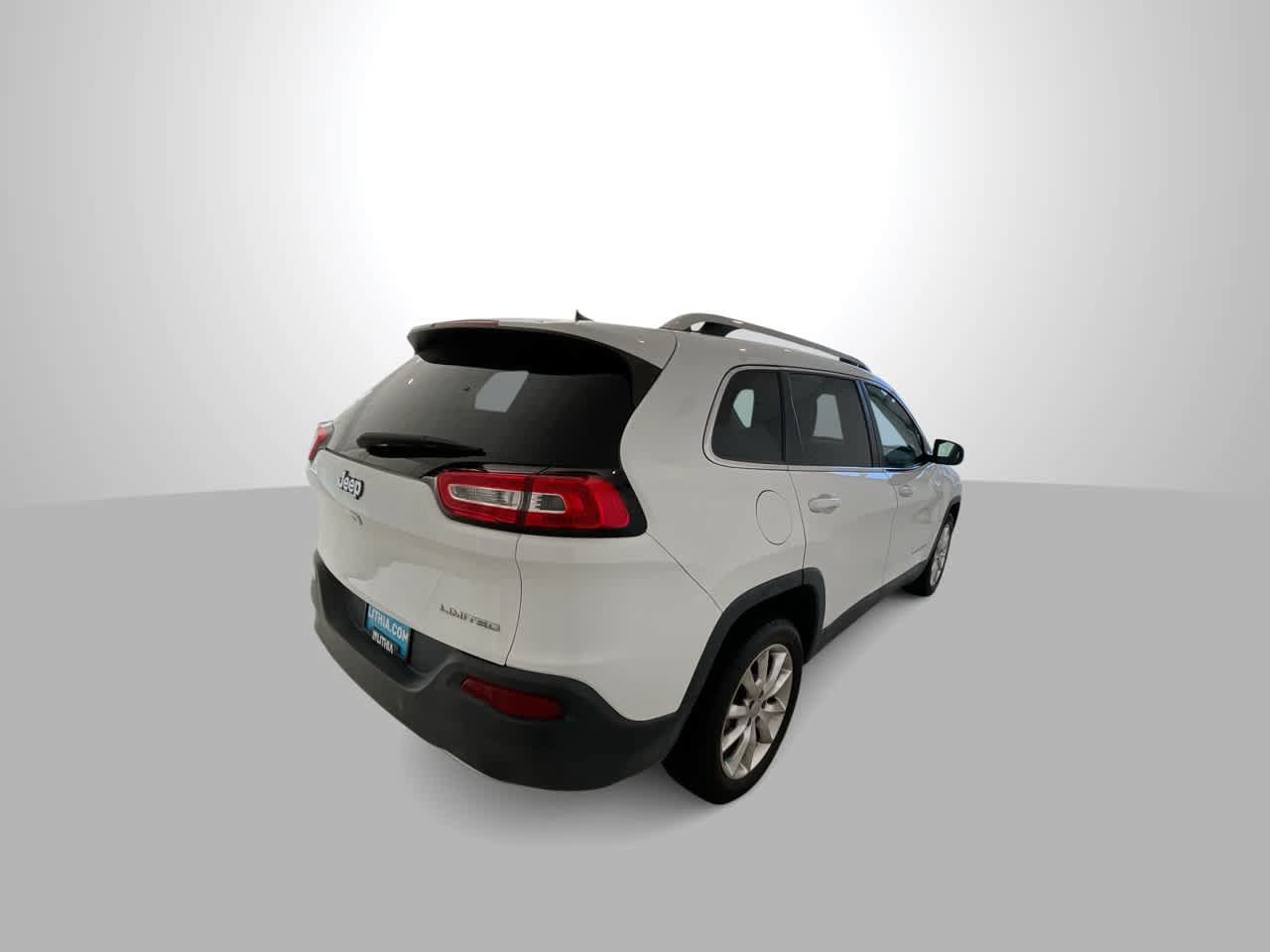 Used 2016 Jeep Cherokee Limited FWD image 8