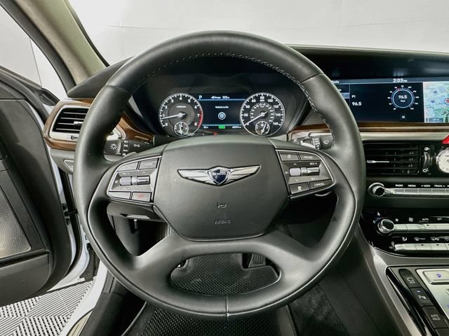 Used 2018 Genesis G90 3.3T Premium RWD image 11