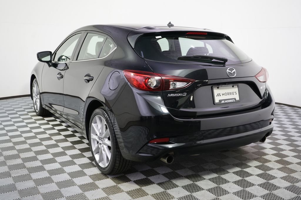 Used 2017 MAZDA MAZDA3 Touring FWD image 4