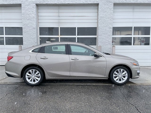 Used 2024 Chevrolet Malibu LT image 1