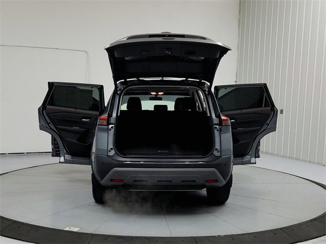 Used 2023 Nissan Rogue SV w/ SV Premium B Package image 14
