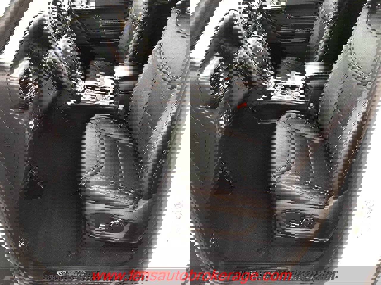 Used 2020 Ford Explorer ST image 11