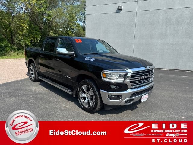 Used 2023 RAM 1500 Laramie AWD/4WD image 1