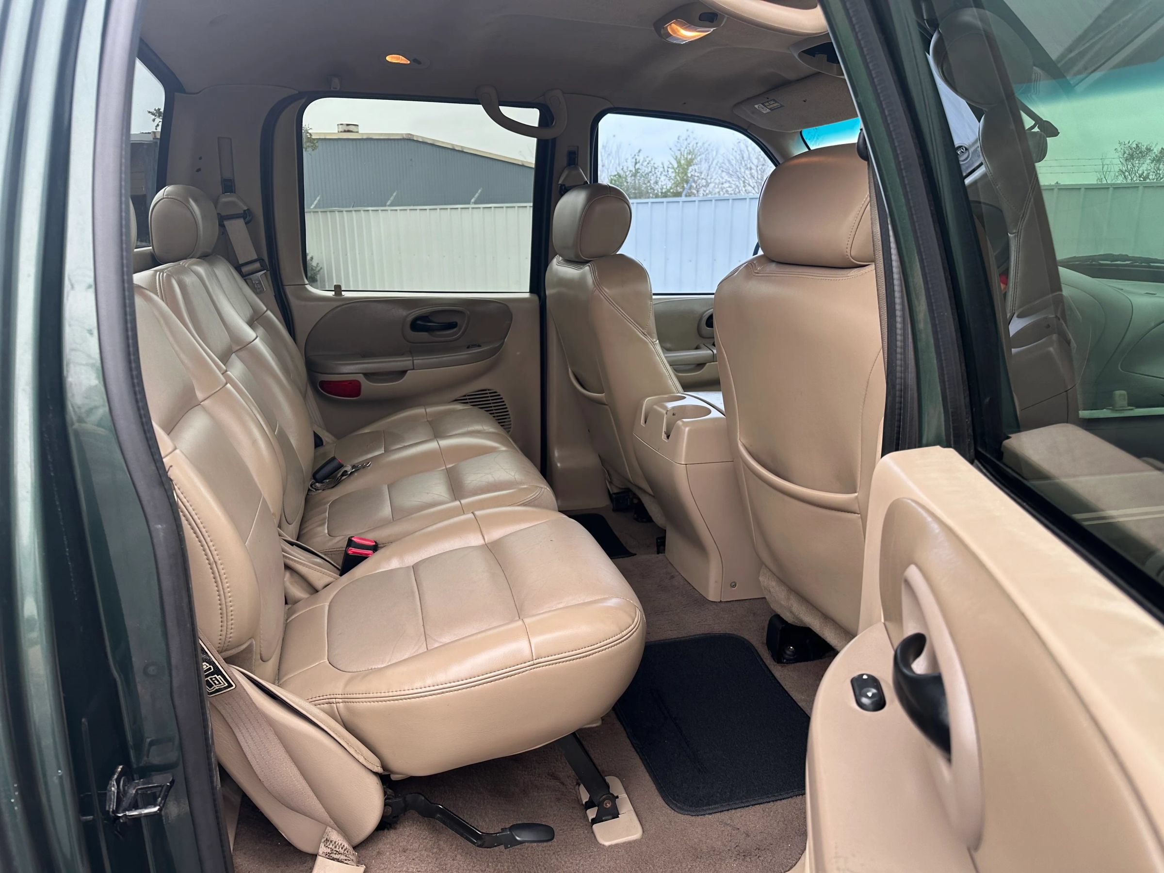 Used 2002 Ford F150 King Ranch RWD image 12