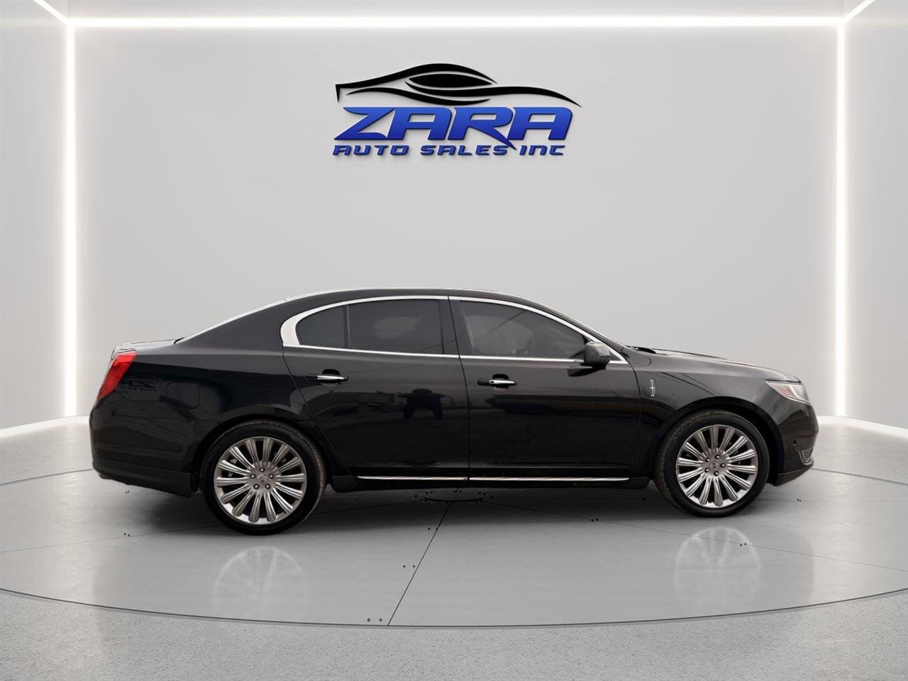 Used 2015 Lincoln MKS w/ Equipment Group 101A FWD image 6