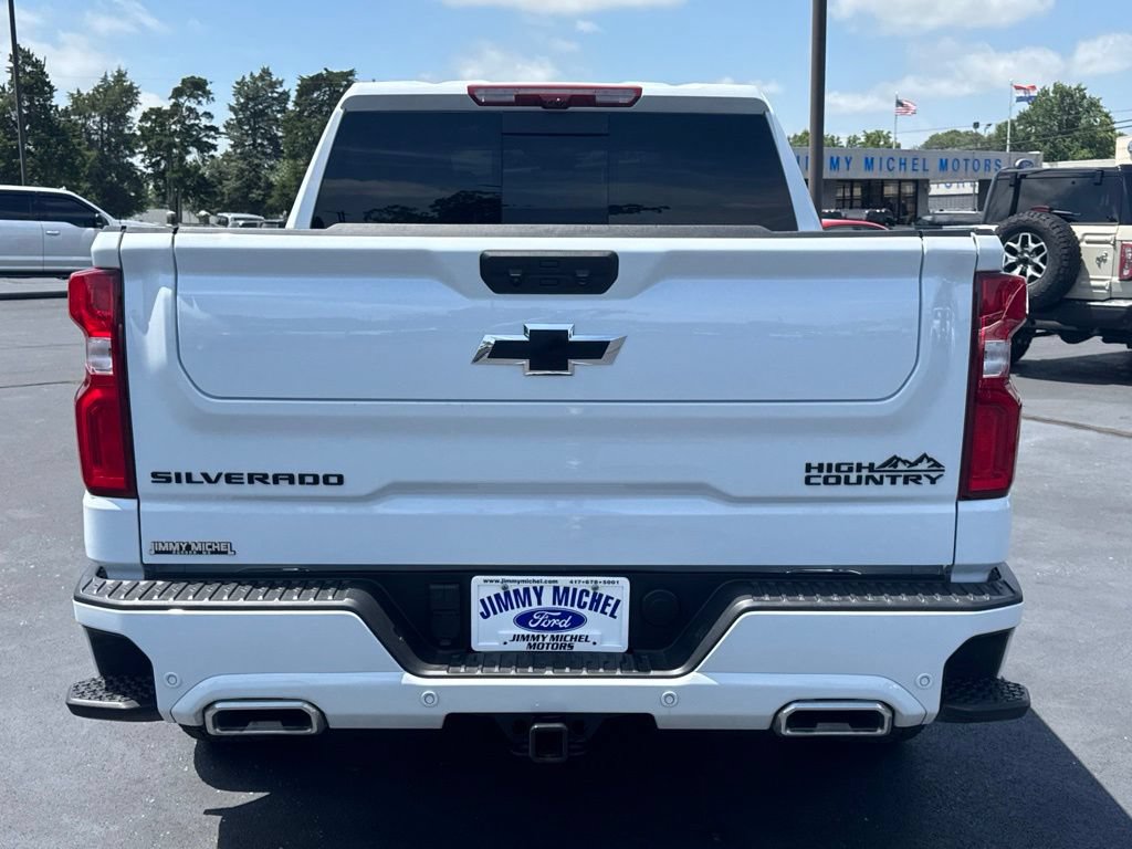 Used 2026 Chevrolet Silverado 1500 High Country w/ Technology Package AWD/4WD image 26