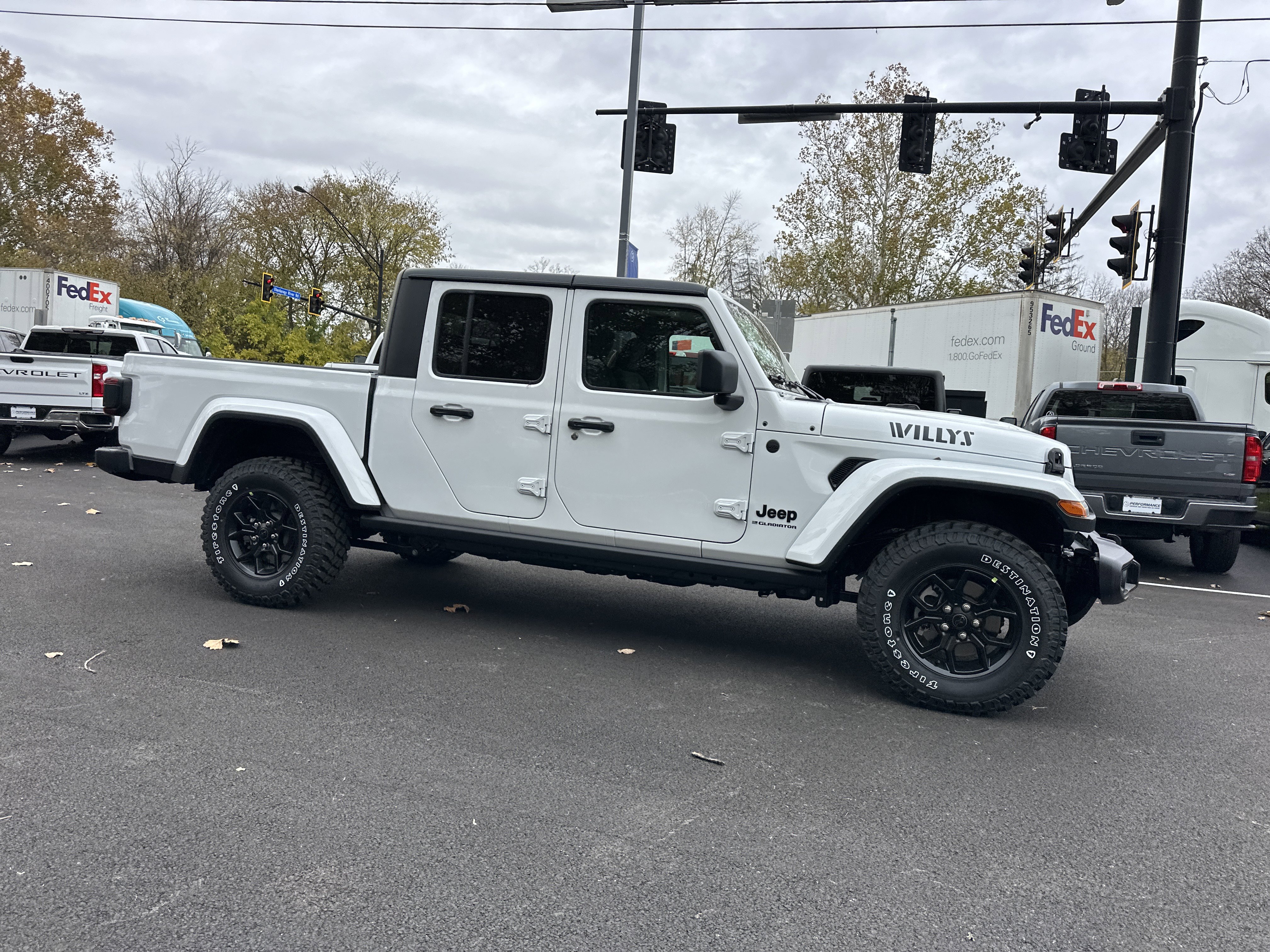 New 2026 Jeep Gladiator Willys image 18
