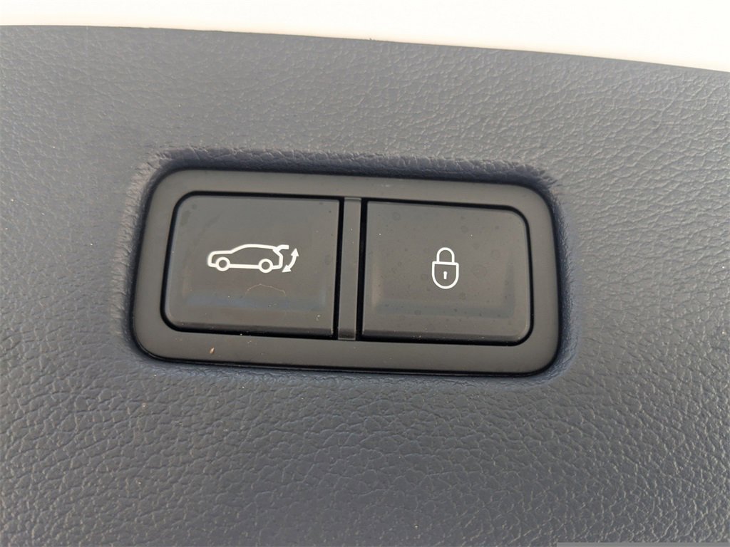 New 2025 Genesis GV80 3.5T Prestige image 11