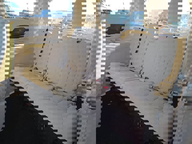 Used 2017 Chrysler Pacifica LX image 12