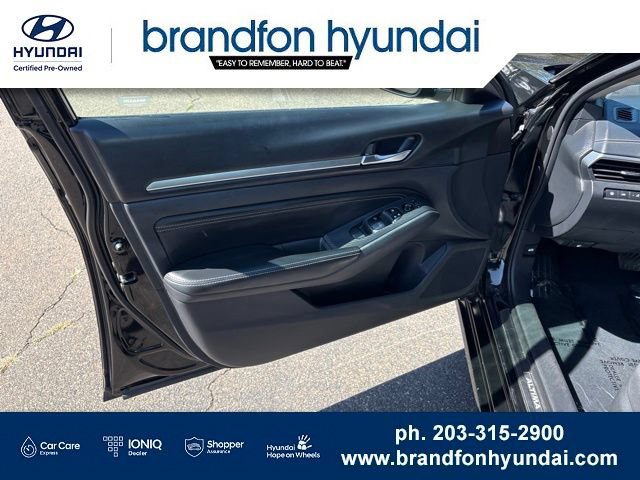 Used 2019 Nissan Altima 2.5 SV FWD image 11