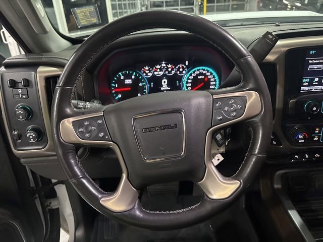 Used 2018 GMC Sierra 2500 Denali w/ Duramax Plus Package AWD/4WD image 18
