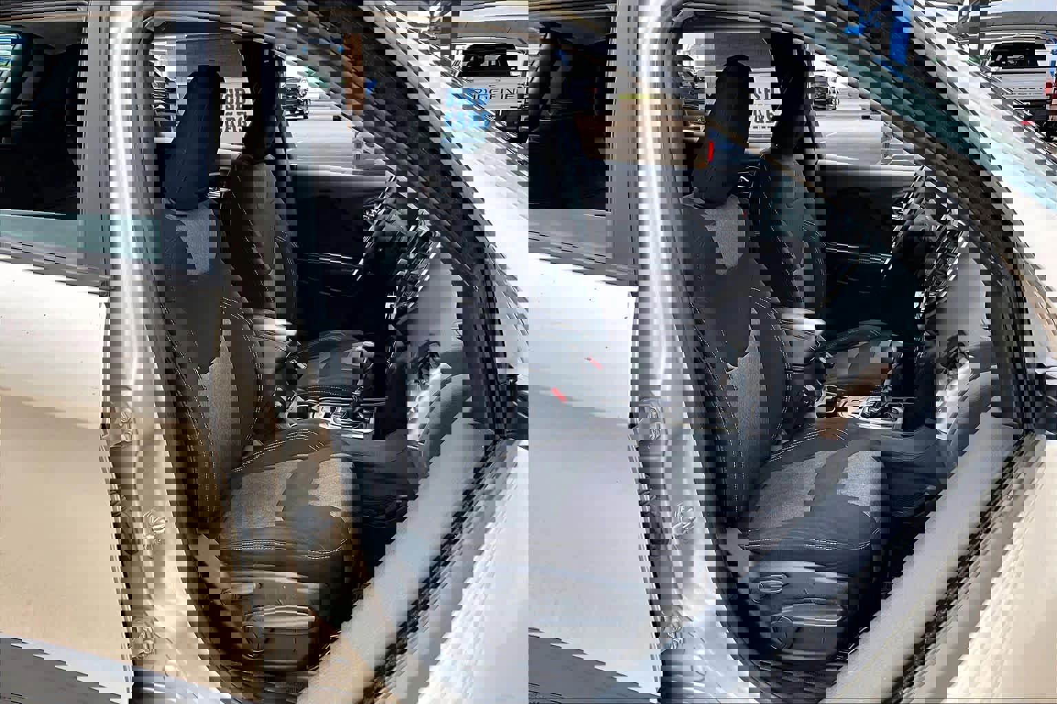 Used 2015 Jeep Cherokee Sport image 9