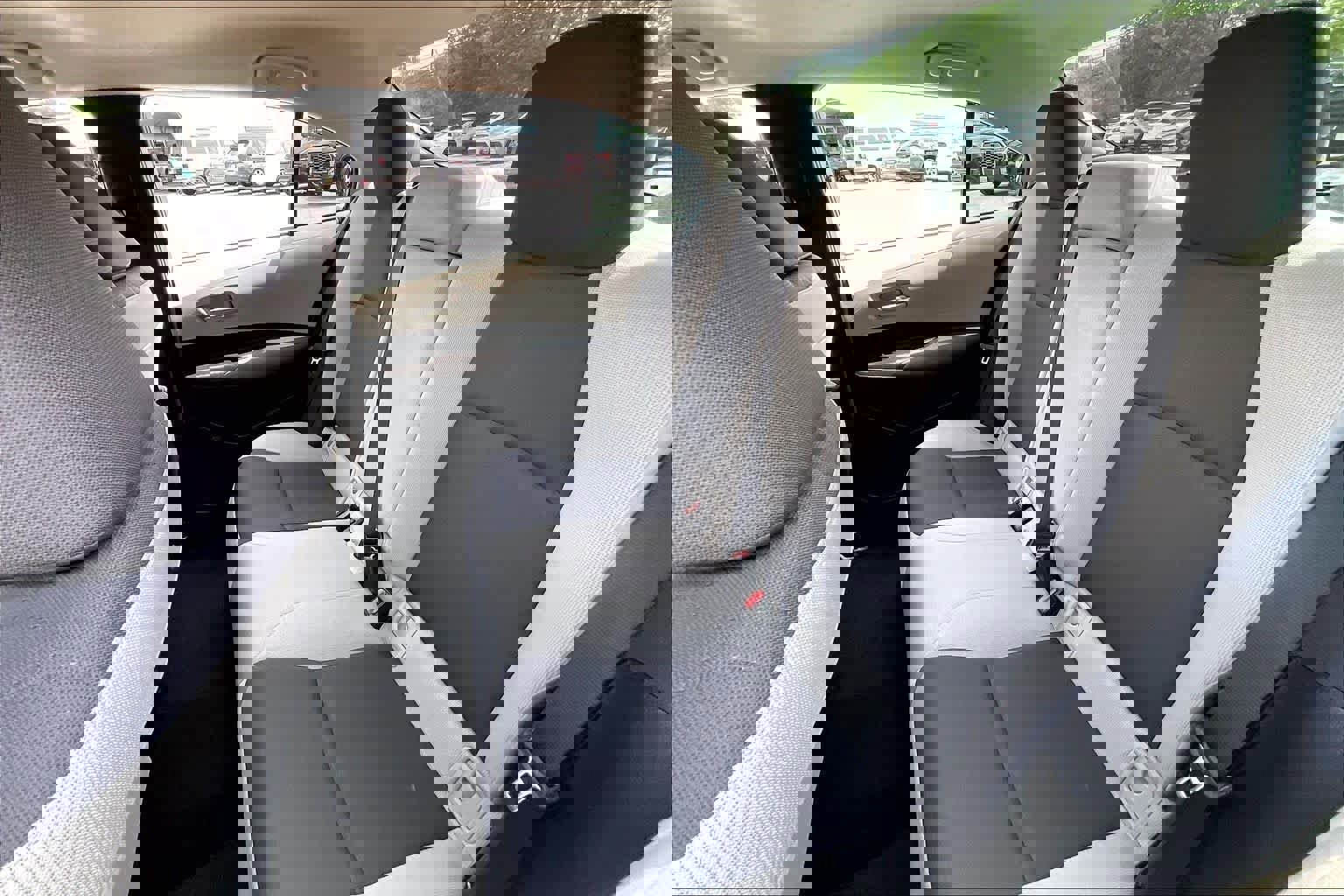 Used 2025 Toyota Corolla LE FWD image 20