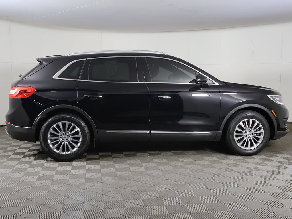 Used 2017 Lincoln MKX Select w/ Select Plus Package FWD image 17