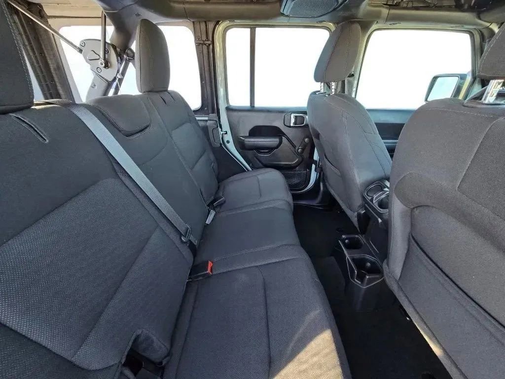 Used 2023 Jeep Wrangler Sport image 29