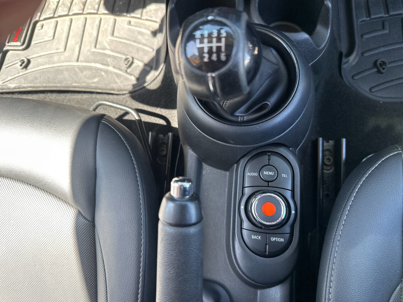 Used 2018 MINI Cooper 2-Door Hardtop FWD image 29