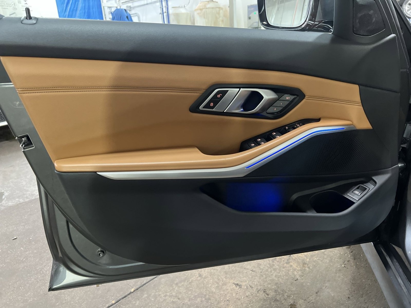 Used 2020 BMW 330i xDrive 330i xDrive w/ Premium Package image 14