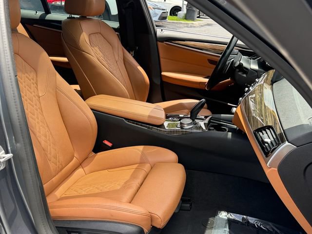 Used 2021 BMW 530i w/ Convenience Package RWD image 15