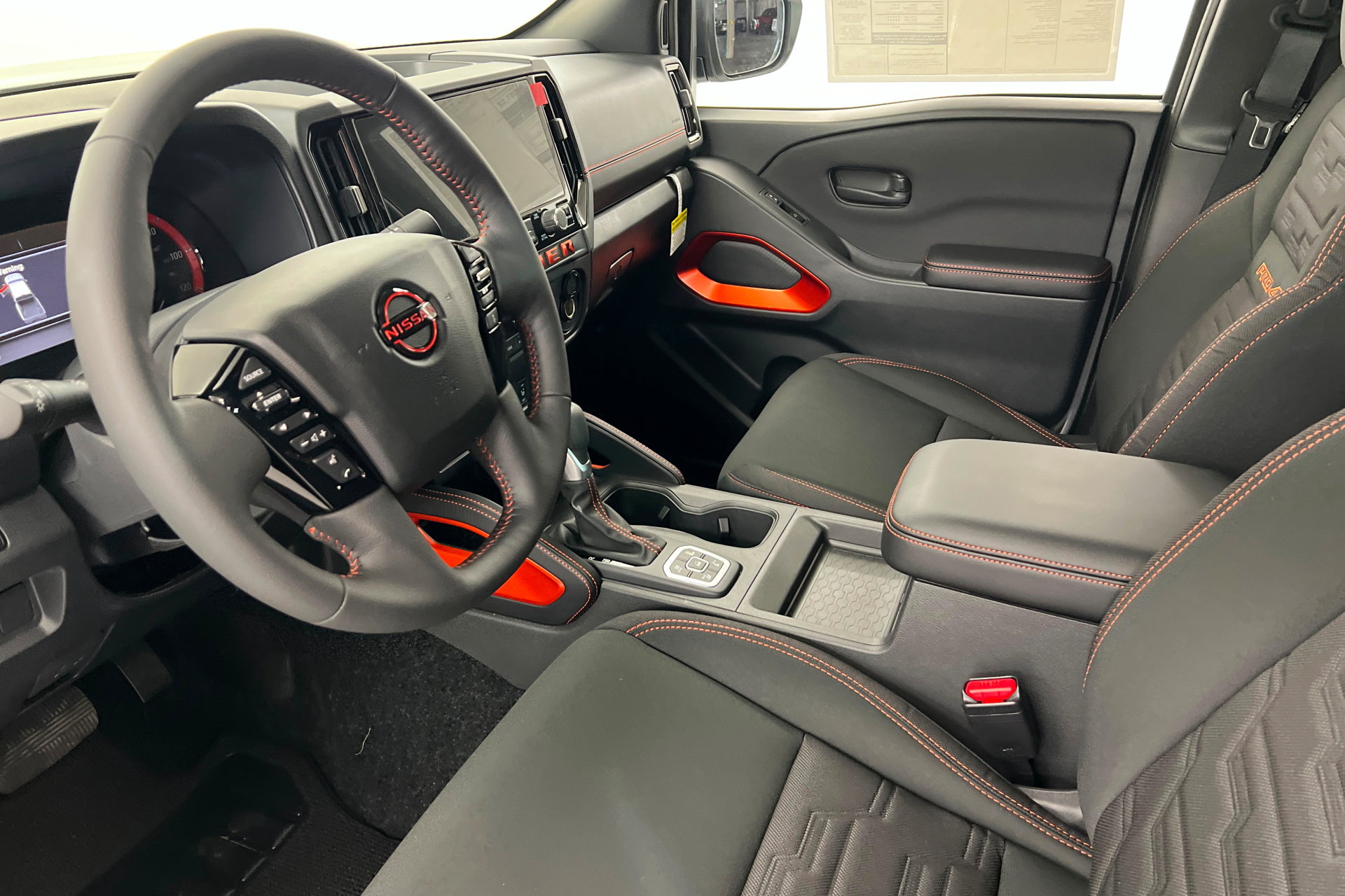 New 2026 Nissan Frontier PRO-4X w/ Tow Package AWD/4WD image 15