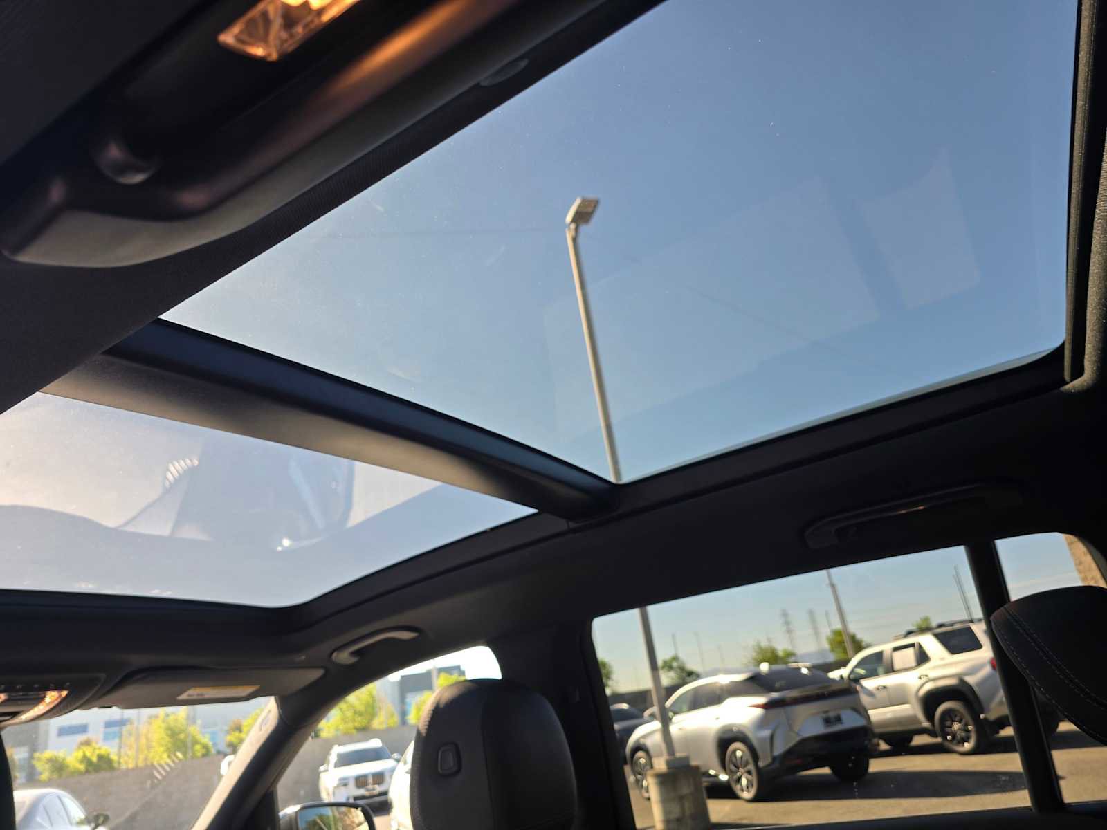 Used 2025 Mercedes-Benz GLS 450 4MATIC image 22