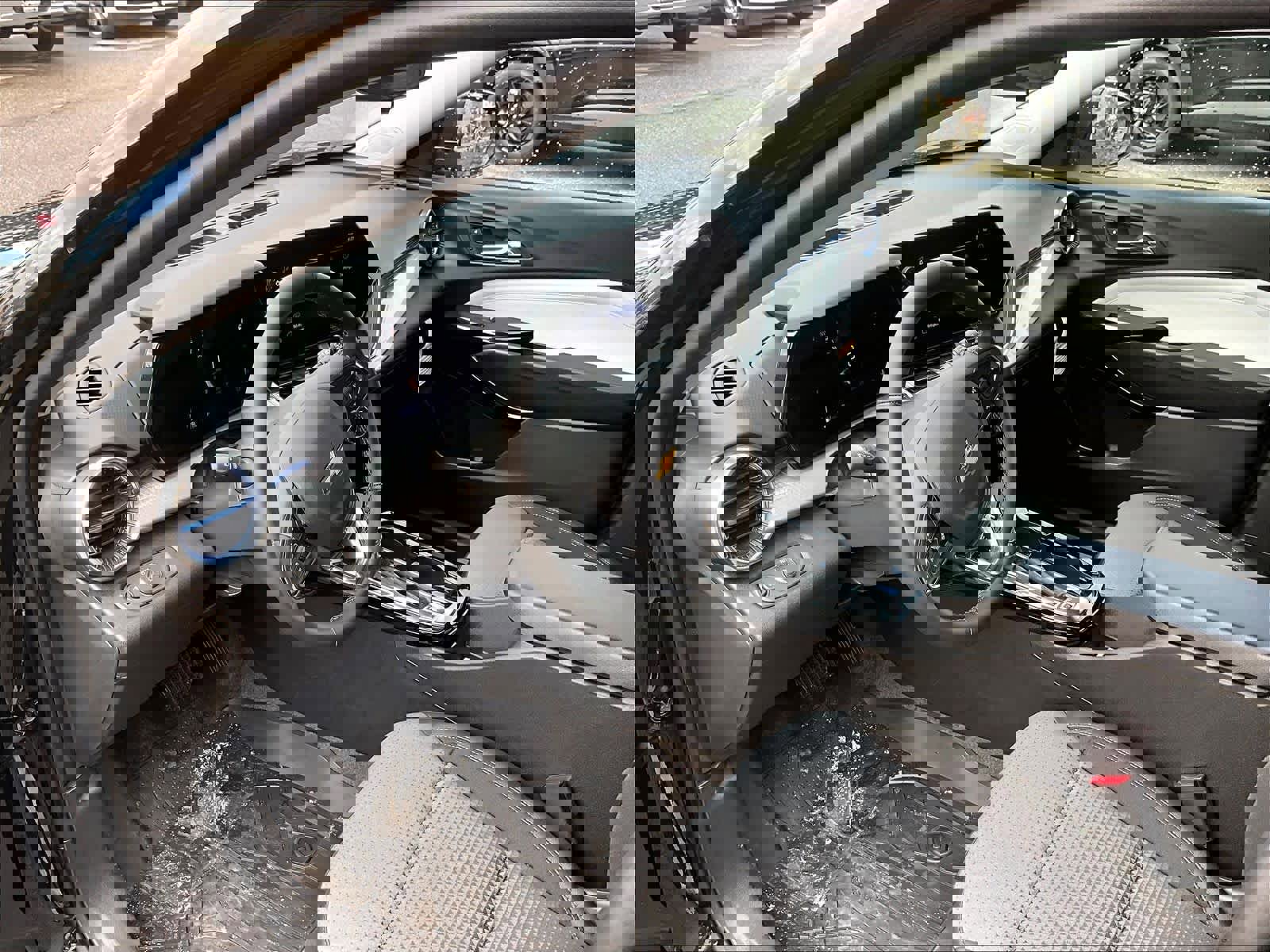 New 2026 Chevrolet Trax LT w/ LT Convenience Package FWD image 9