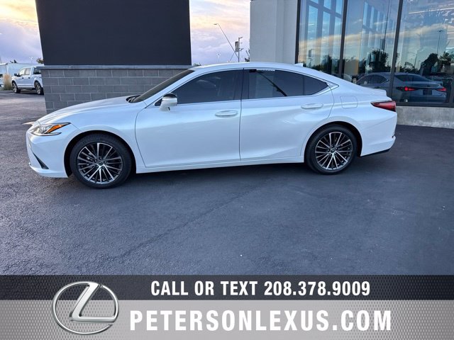 Used 2025 Lexus ES 350 w/ Premium Package FWD image 3