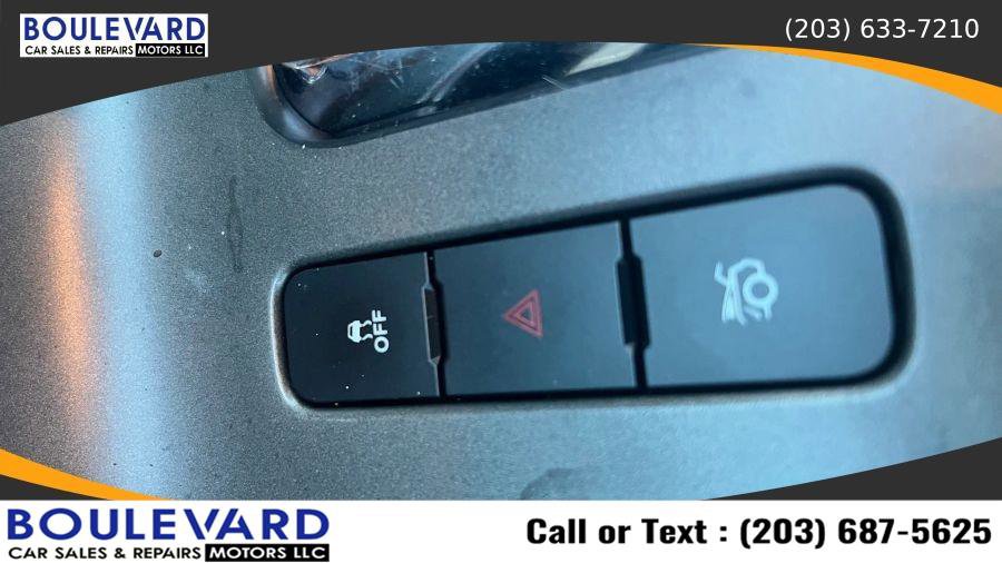 Used 2013 Ford Mustang Premium image 20