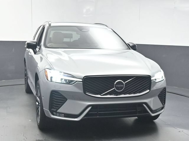 New 2026 Volvo XC60 B5 Plus w/ Protection Package Premier AWD/4WD image 3