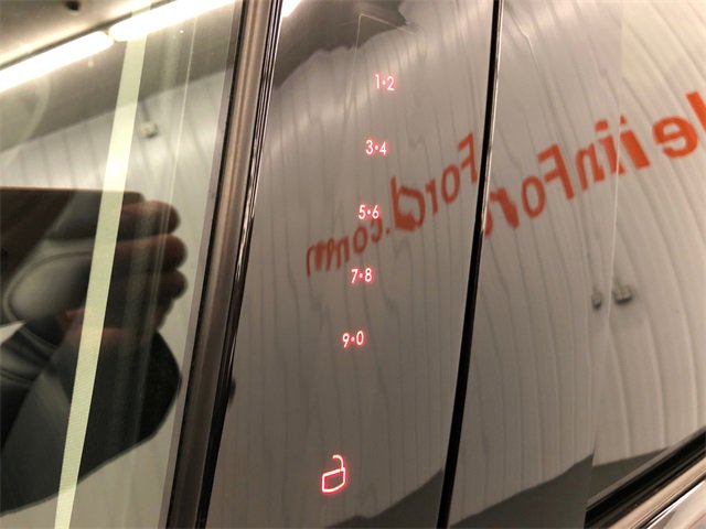 Used 2024 Lincoln Nautilus Reserve w/ Equipment Group 203A image 14