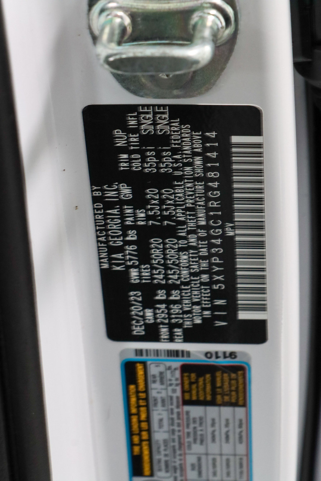 Used 2024 Kia Telluride EX w/ EX Captain's Chair Package image 35