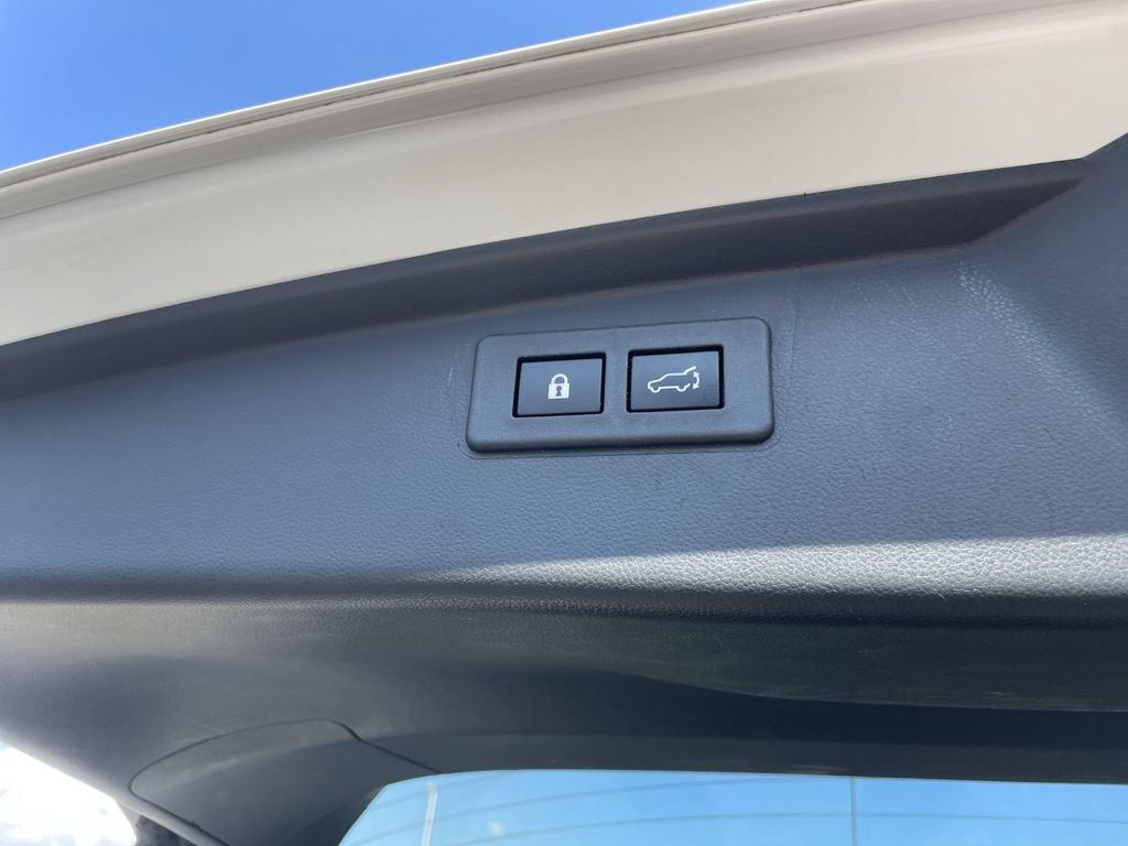 Certified 2024 Subaru Outback Touring XT AWD/4WD image 40