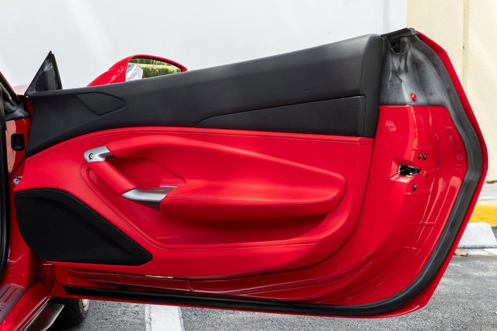 Used 2022 Ferrari F8 Tributo image 23