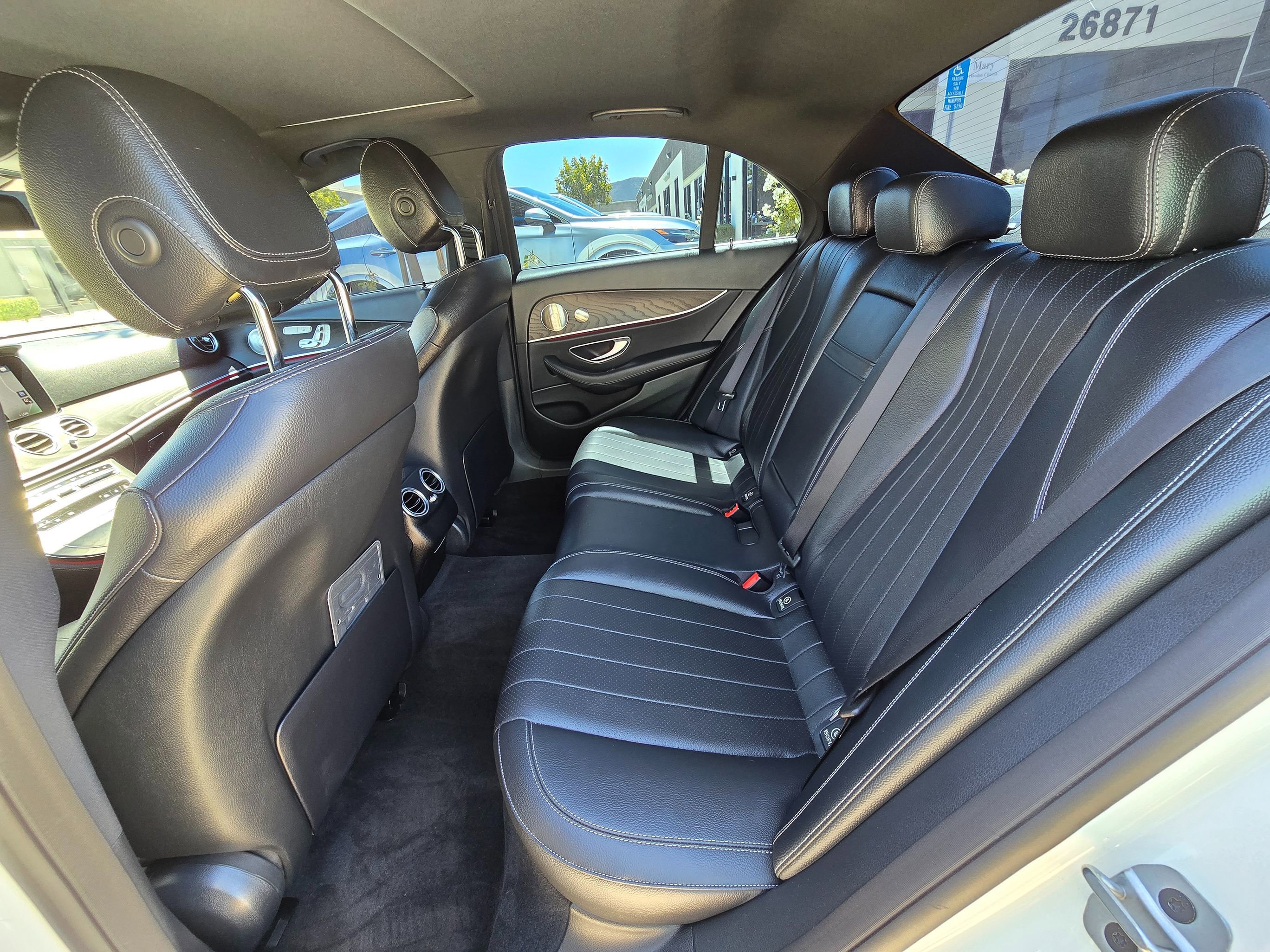 Used 2022 Mercedes-Benz E 350 Sedan image 23