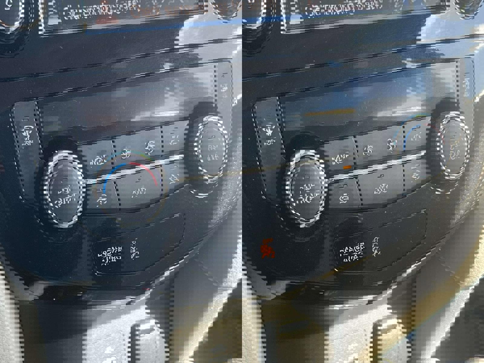 Used 2022 Nissan Rogue Sport SV w/ Technology Package image 16