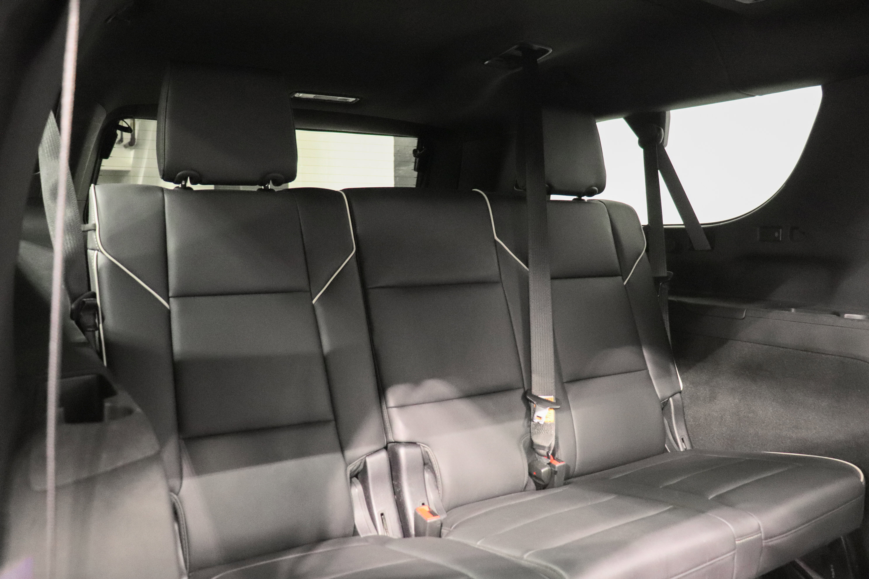 Used 2023 Cadillac Escalade ESV Premium Luxury AWD/4WD image 24