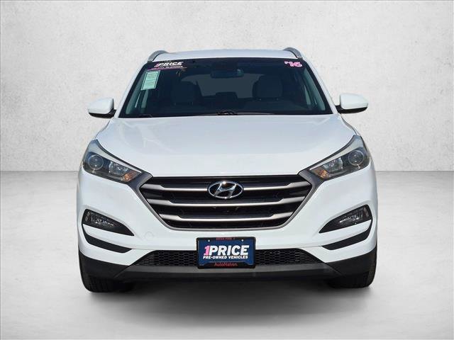 Used 2016 Hyundai Tucson SE w/ Option Group 02 FWD image 2