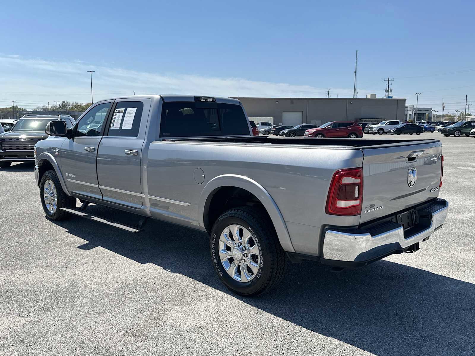 Used 2022 RAM 2500 Limited w/ Towing Technology Group image 6