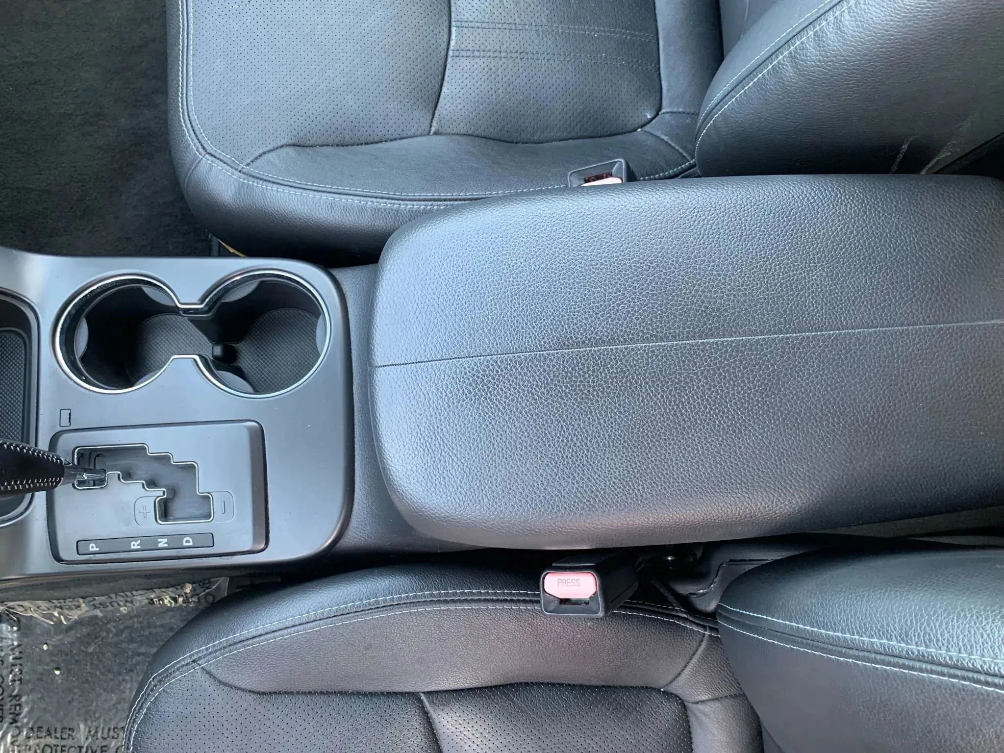 Used 2012 Kia Sorento SX image 17