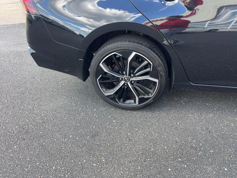Used 2024 Nissan Altima 2.5 SR AWD/4WD image 9