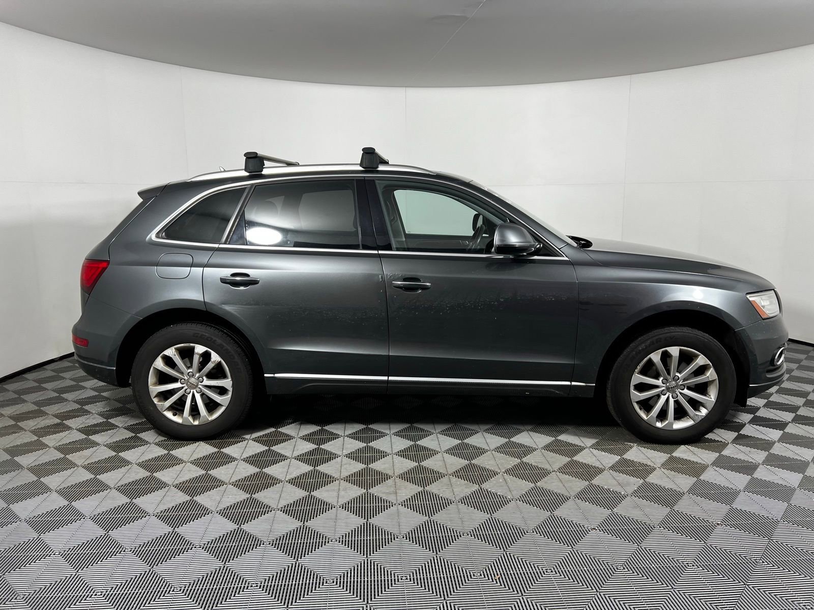 Used 2017 Audi Q5 2.0T Premium image 4