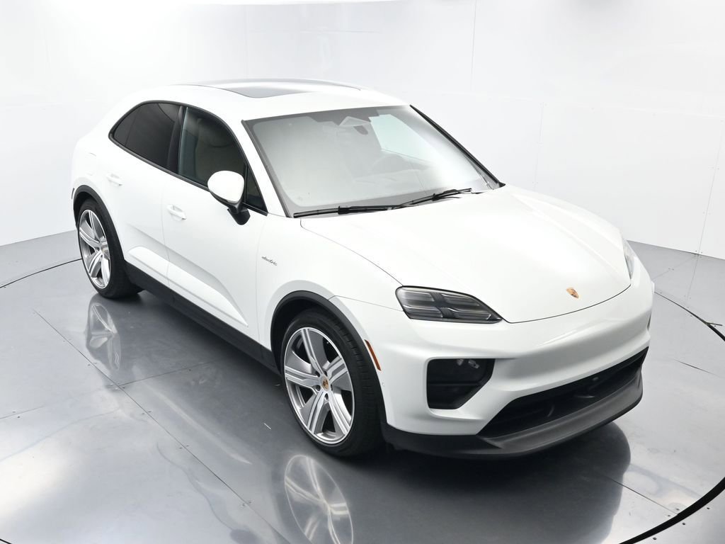 Certified 2025 Porsche Macan 4 Electric image 41