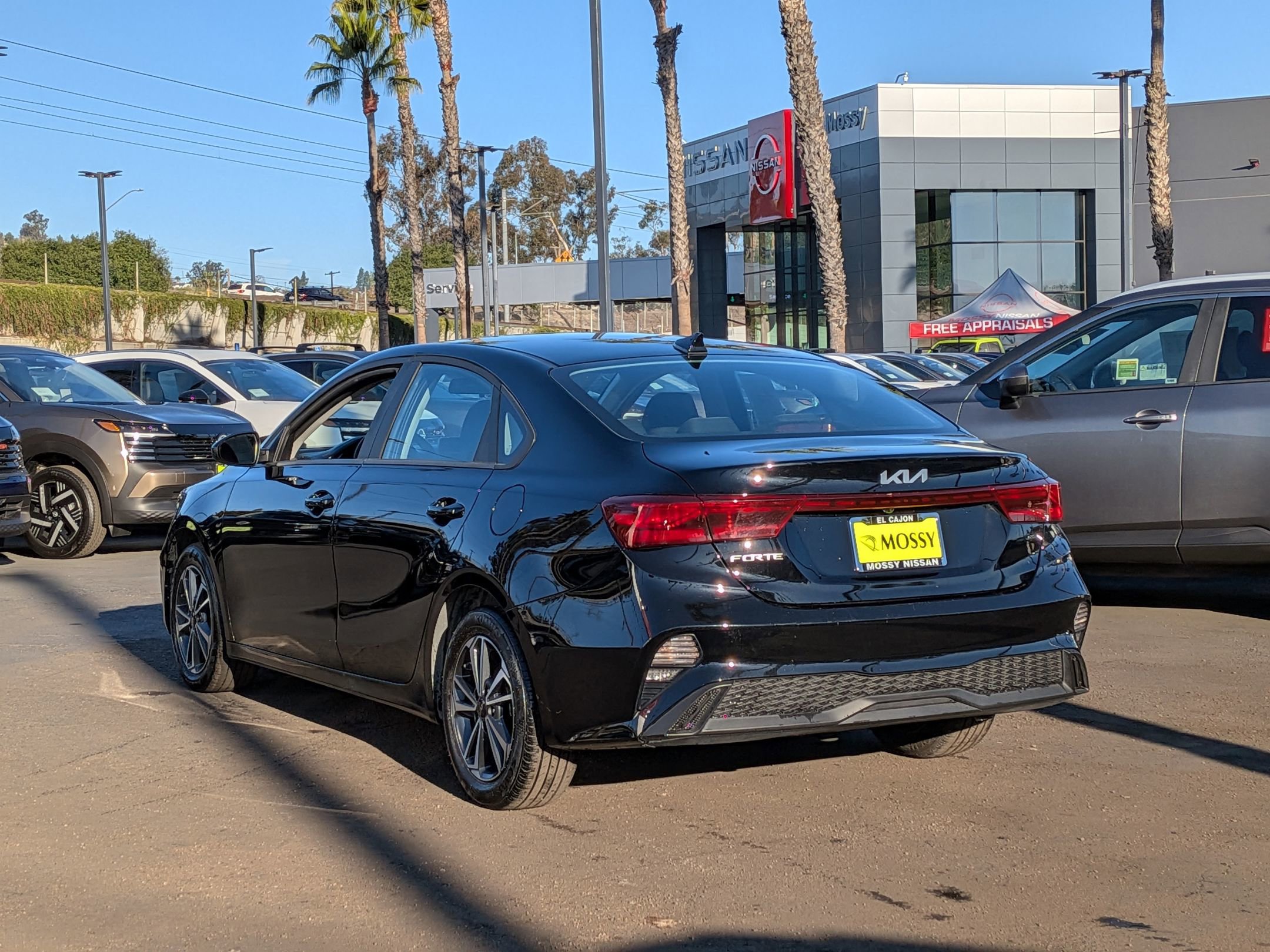Used 2024 Kia Forte LXS image 8