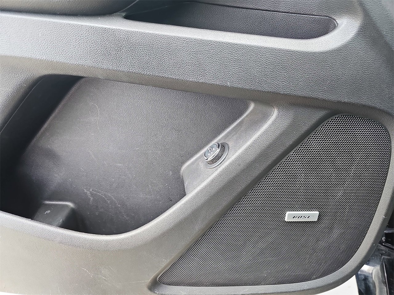 Used 2021 Chevrolet Traverse Premier w/ Redline Edition image 30